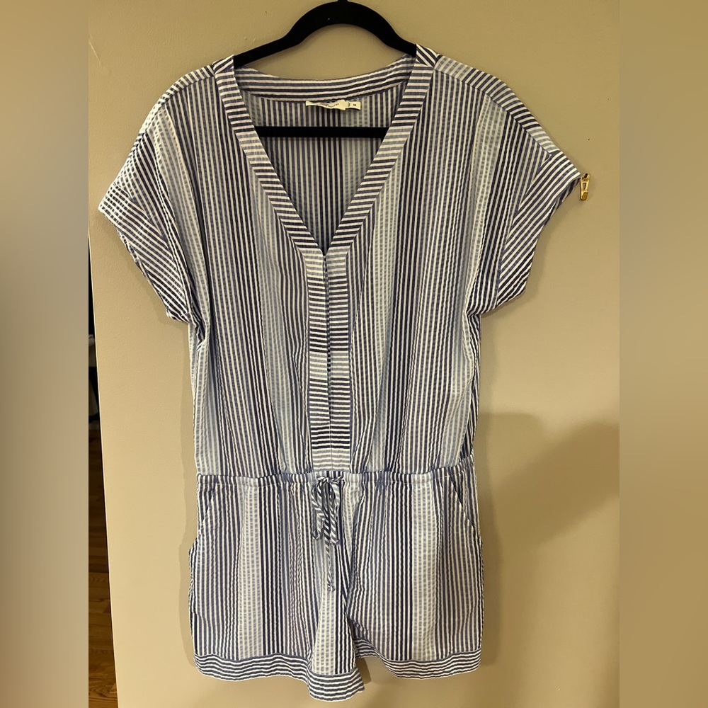 Vineyard Vines / Size M / Romper